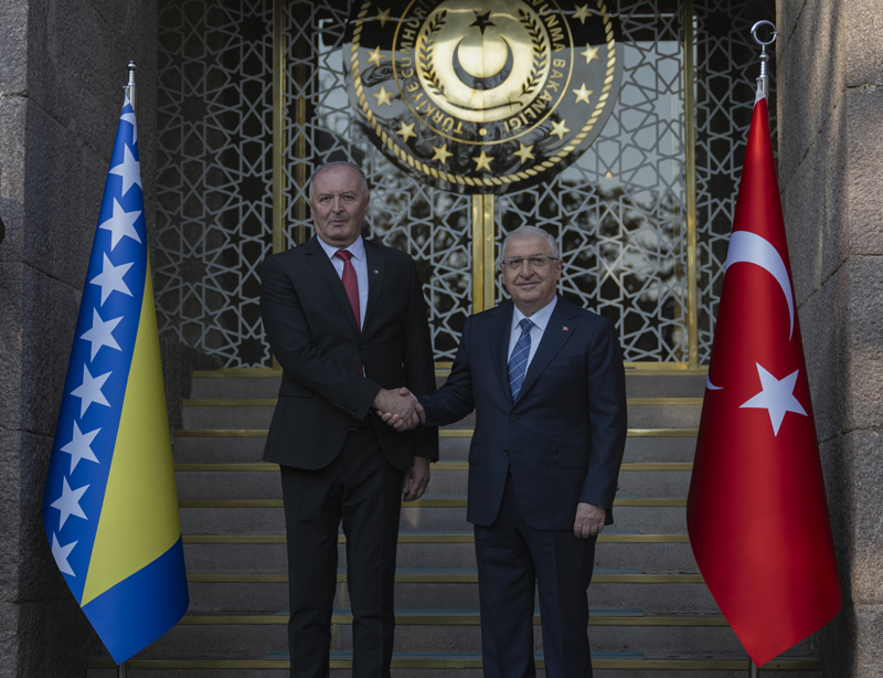 Zukan Helez-Yaşar Güler
