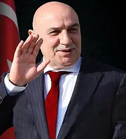 Turgut Altınok Kimdir?