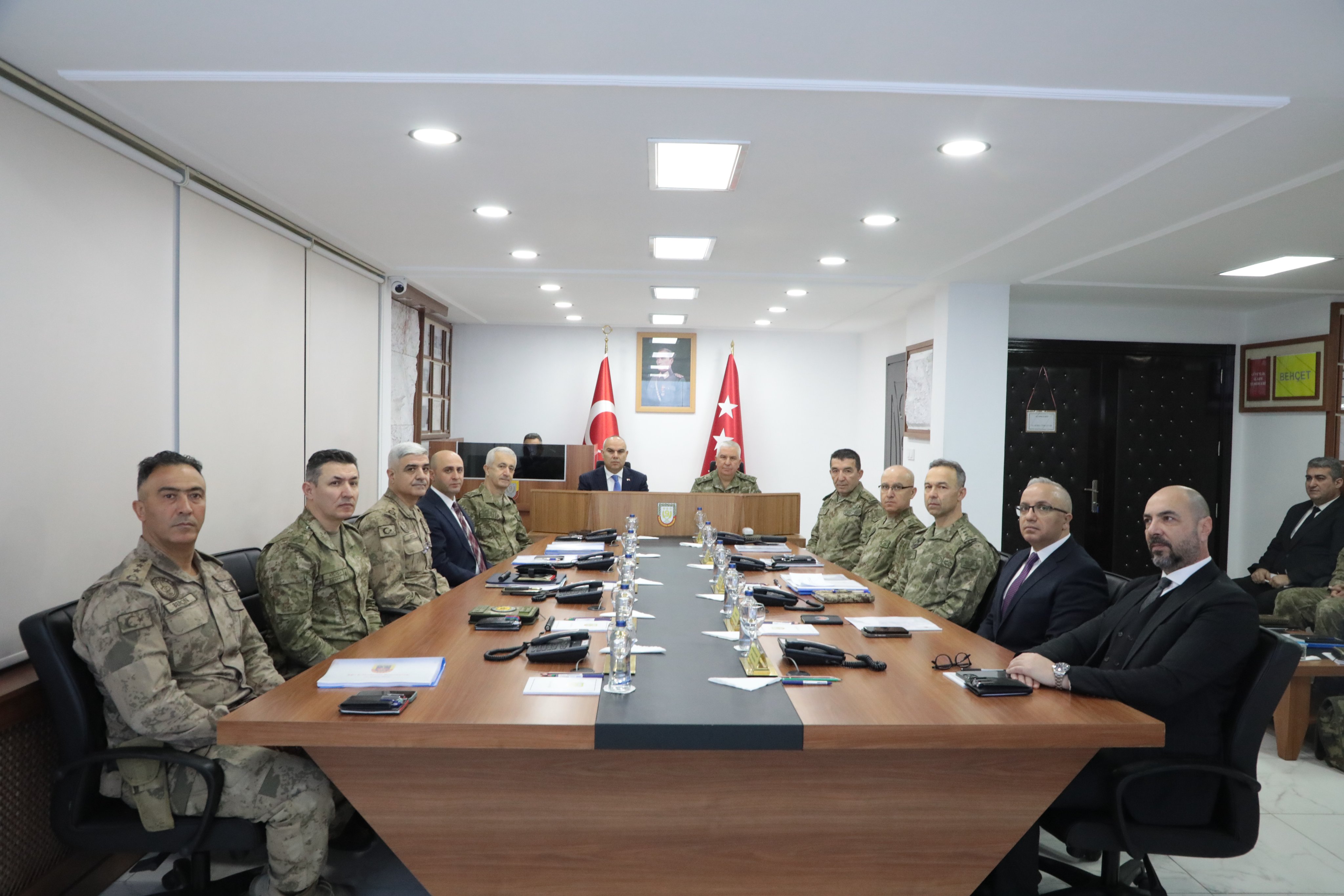 Ağrı'da 3. Ordu Komutanlığı envanterine katılan kara aracı 'Aslan' tanıtıldı