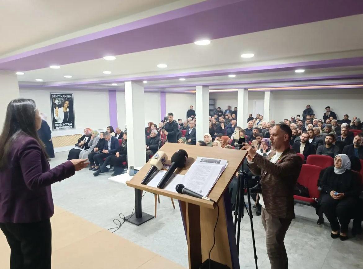 Eş Başkan Adayı Aras: “Tanıtacağımız projeler görsel şov değil, uygulanabilir projelerdir”
