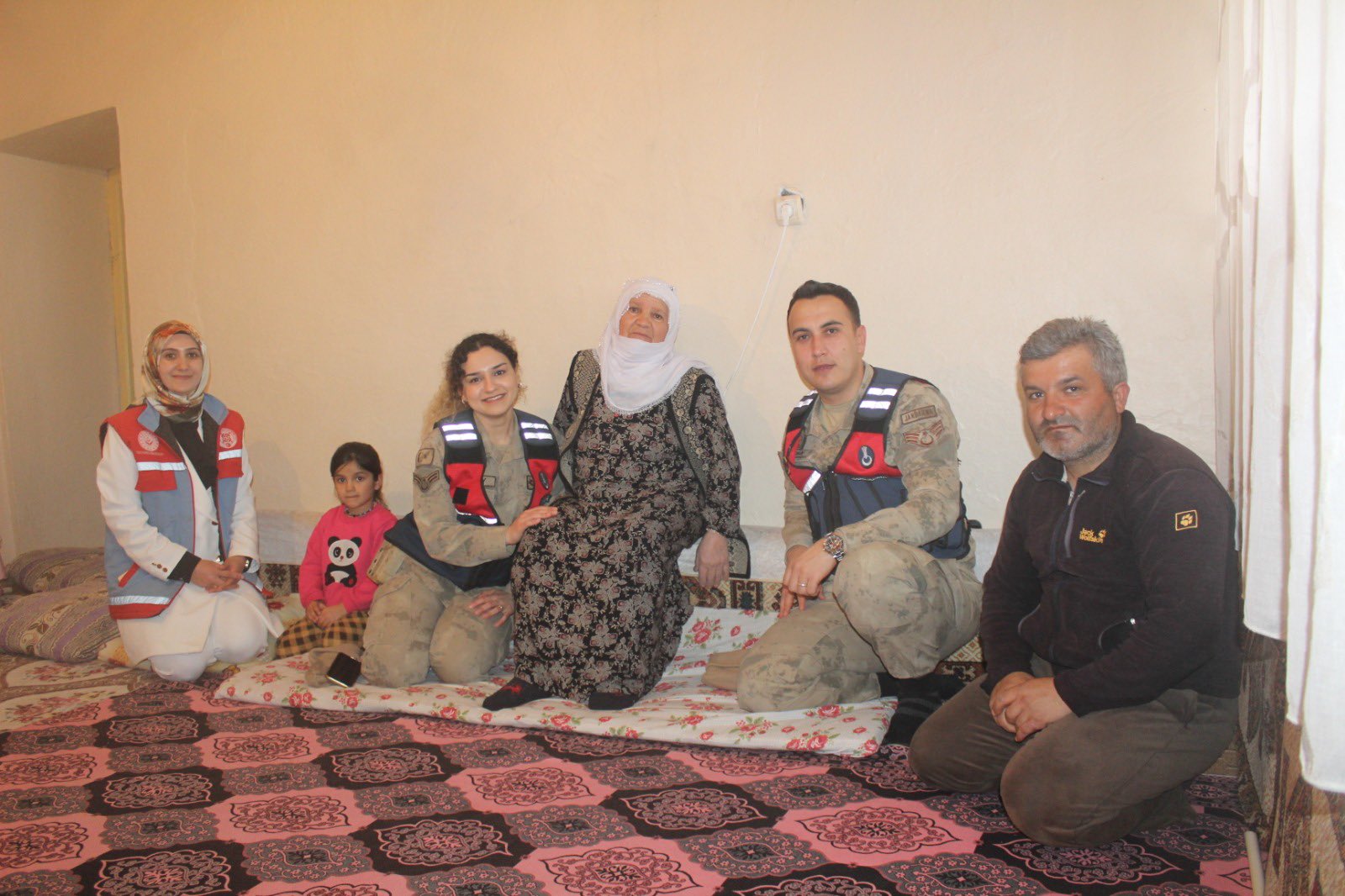 Hamur Kaymakamından Şehit Anneleri ve Gazi Eşlerine Ziyaret