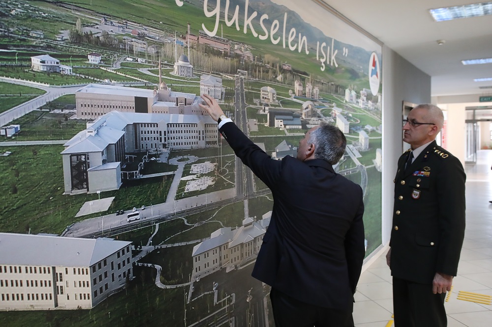 AİÇÜ ile 12'nci Mekanize Piyade Tugay Komutanlığı arasında işbirliği protokolü imzalandı