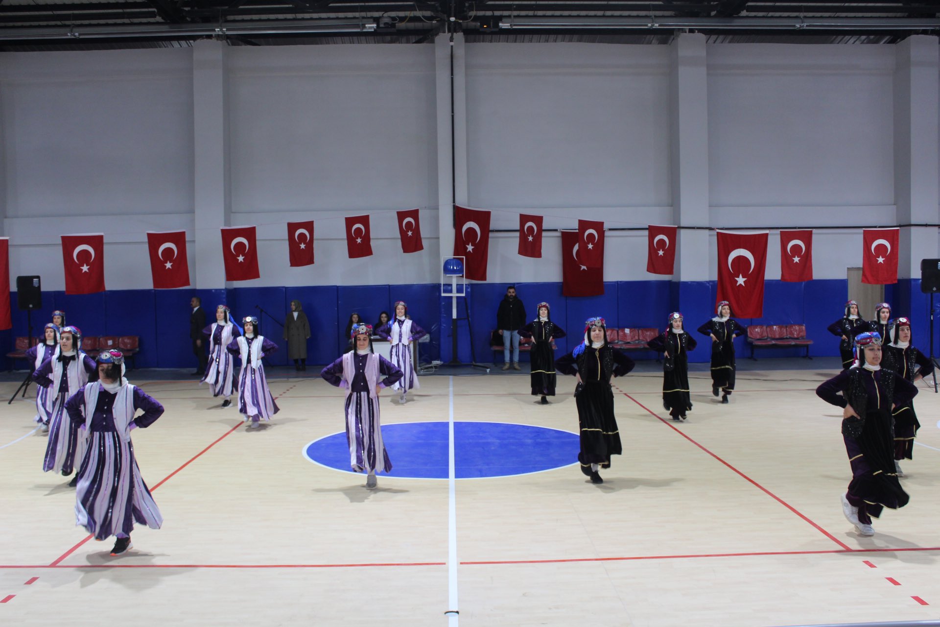 Hamur’da Baharın Müjdeleyicisi "Nevruz Bayramı" Coşkuyla Kutlandı