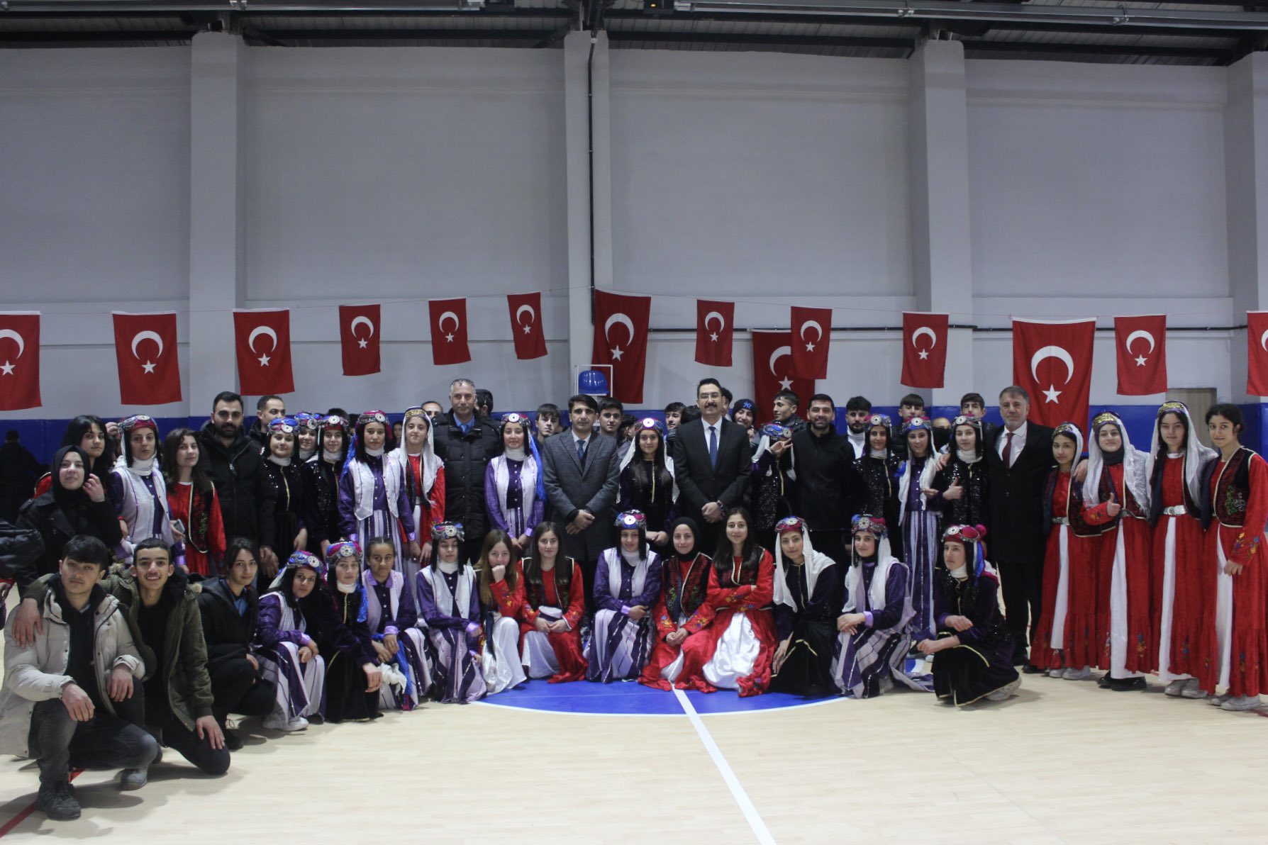 Hamur’da Baharın Müjdeleyicisi "Nevruz Bayramı" Coşkuyla Kutlandı