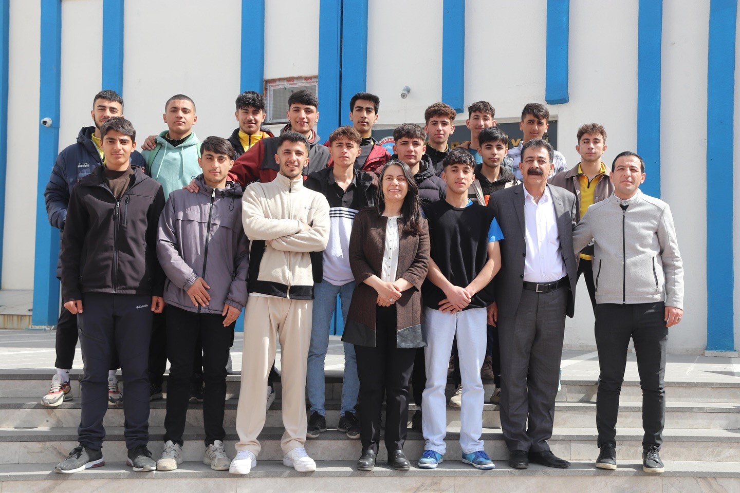 Ağrı Belediye Eş Başkanlarına tebrik ziyaretleri devam ediyor