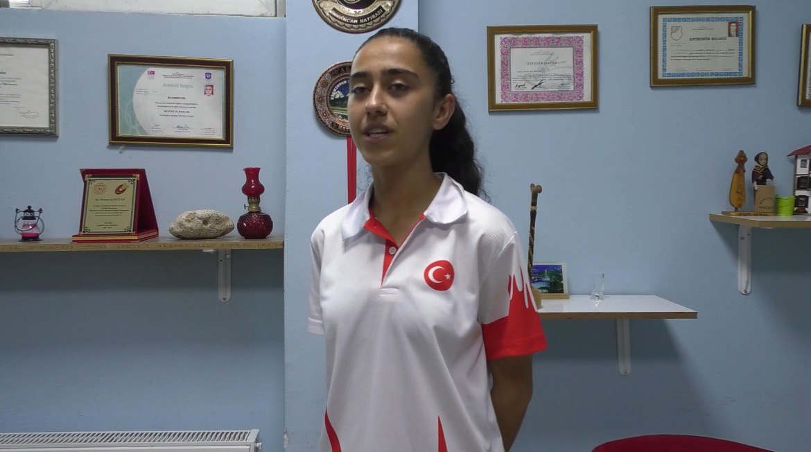 (Videolu Haber) Ağrı´da badminton tutkusu milli takıma ulaştırdı