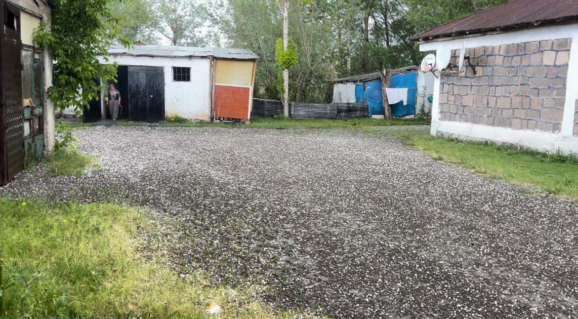 (Videolu Haber) Ağrı ve Diyadin dolu yağışı ile beyaza büründü