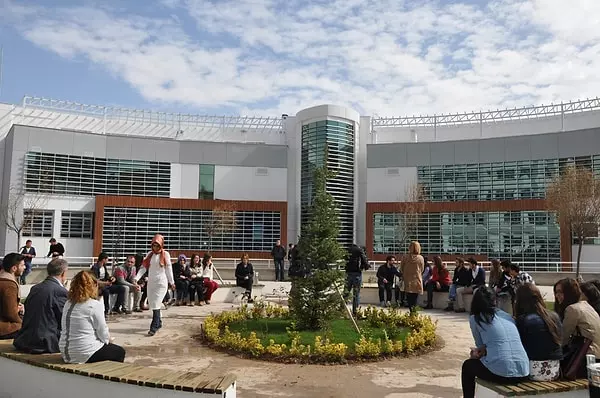 2024 Necmettin Erbakan Üni. Yönetim Bilişim Sistemleri (Fakülte) Bölümü Ücretsiz Taban Puan (4 Yıllık Lisans)