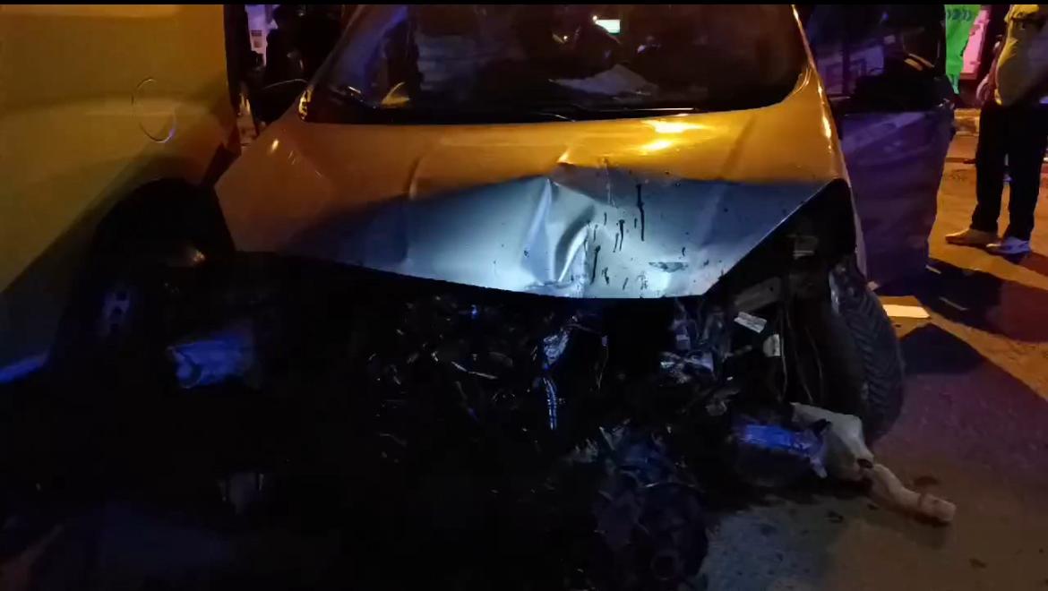 Ağrı'da trafik kazası: 3 yaralı (Videolu Haber)