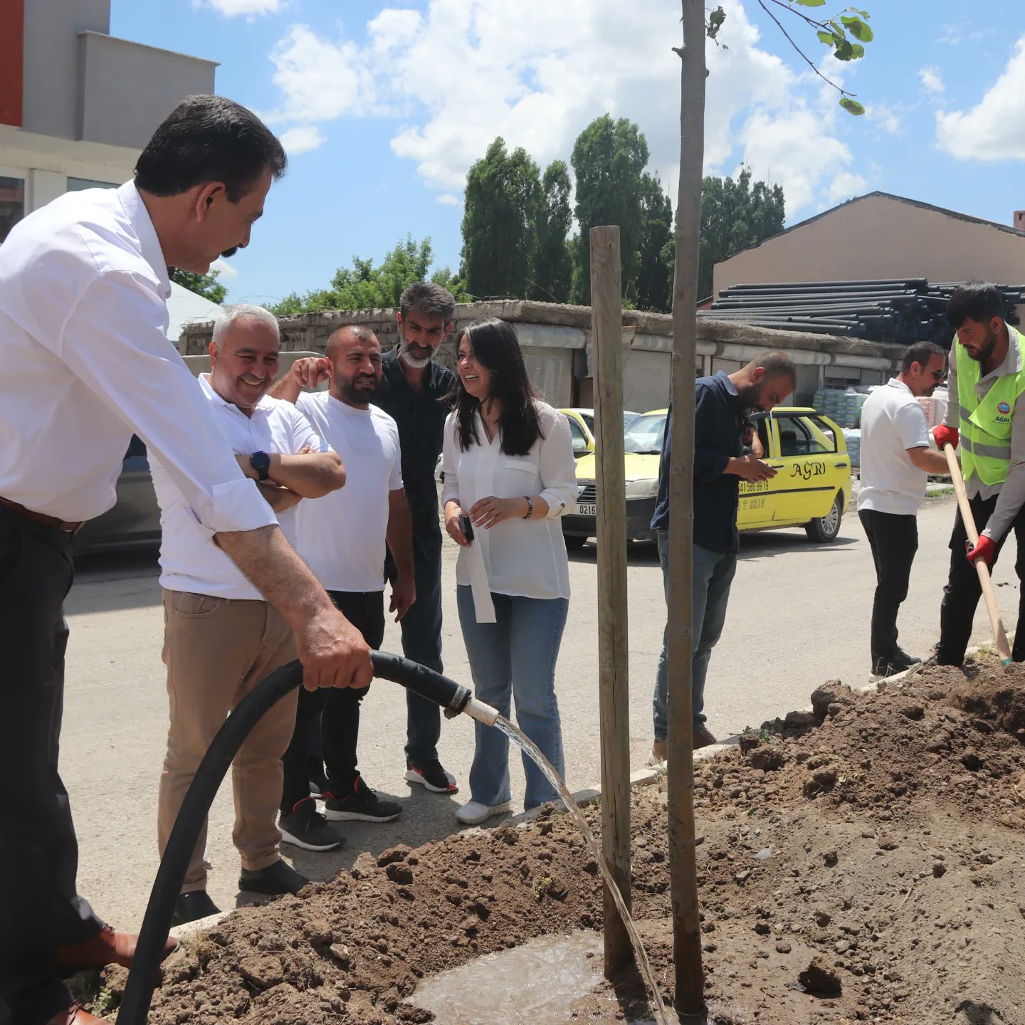 Ağrı yeşilleniyor