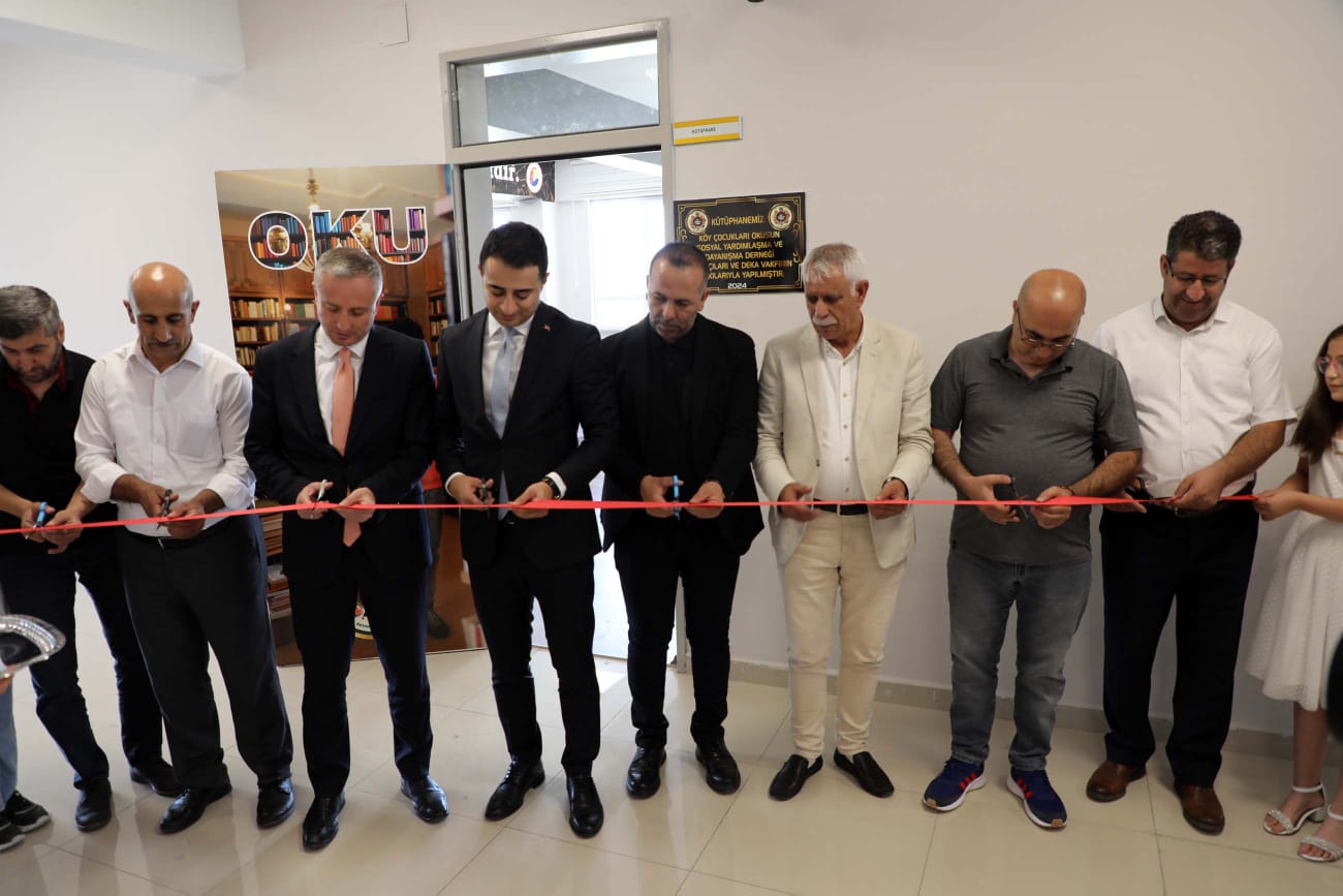Köy Çocukları Okusun Sosyal Yardımlaşma ve Dayanışma Derneği 9'uncu kütüphanesini Ağrı'da  kurdu