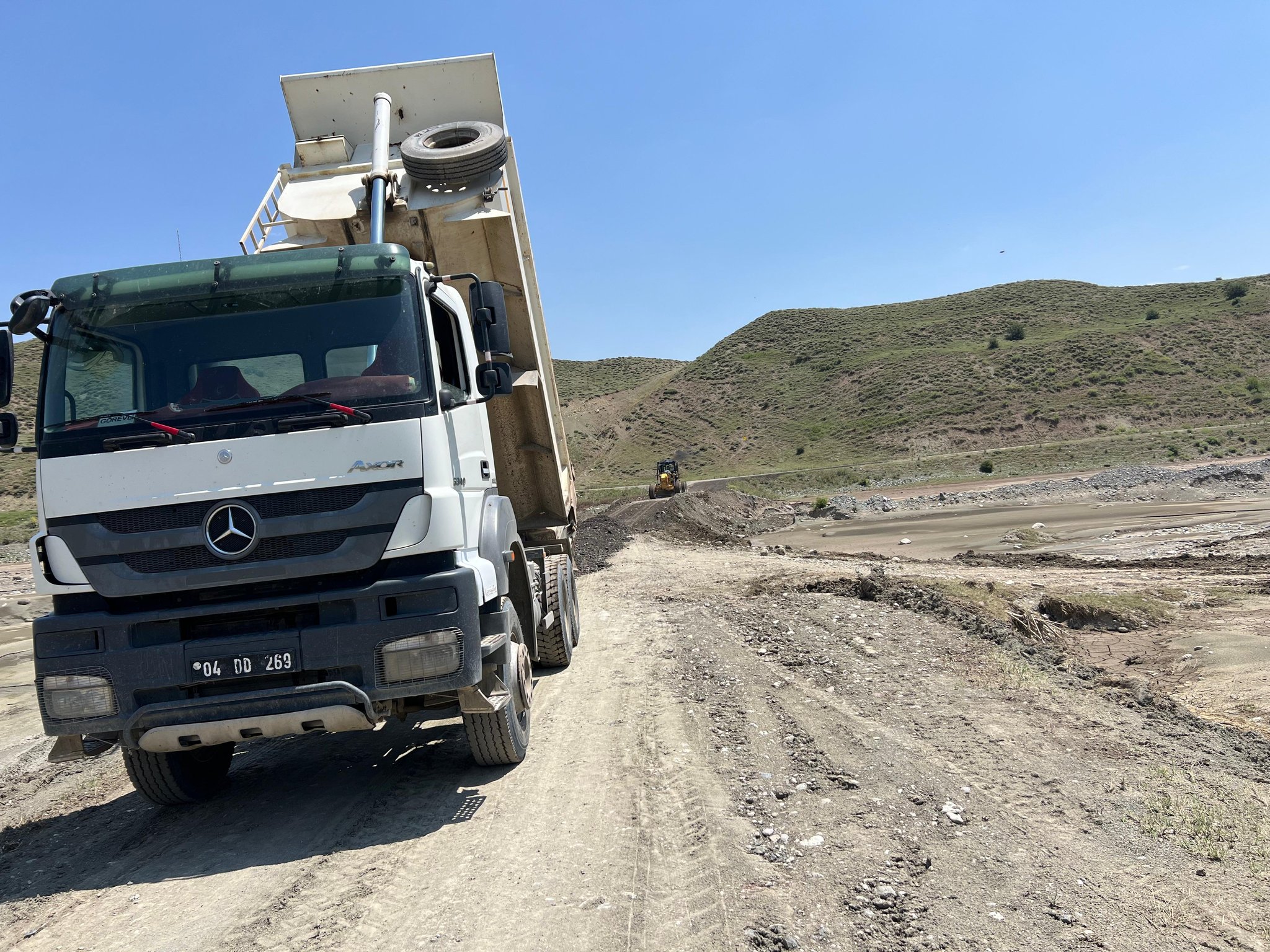 Ağrı İl Özel İdare ile köylerin alt yapısı yenileniyor