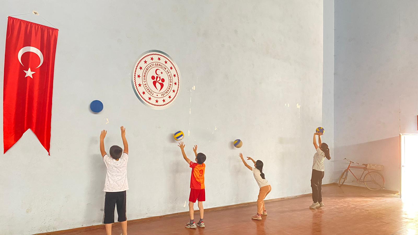 Ağrı’da Yaz Spor Kursları Tüm Heyecanıyla Devam Ediyor