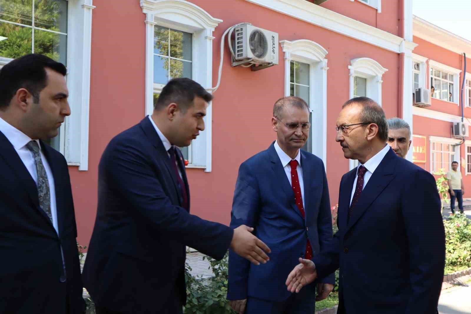 Vali Seddar Yavuz Malatya'da görevine başladı
