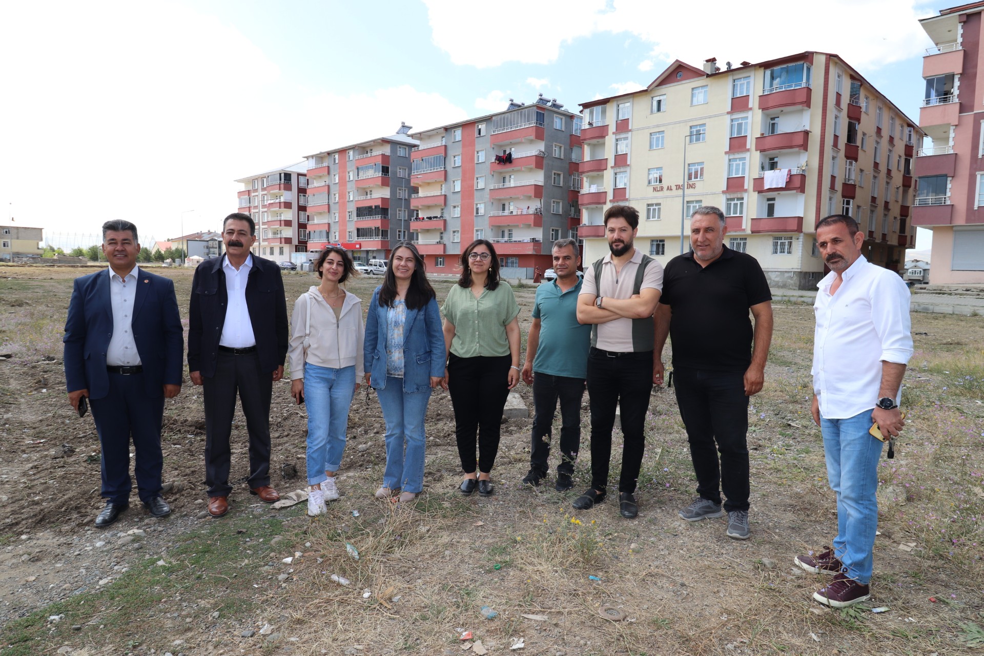 Ağrı'nın 18 mahallesinde yeni park alanları kazandırılıyor