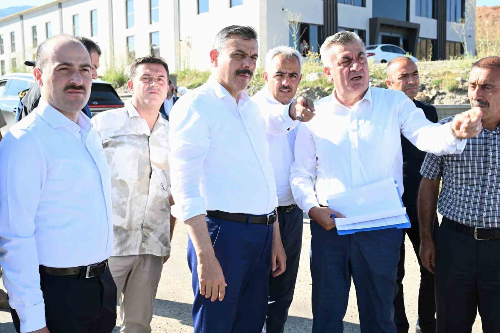 Oltu OSB yönetim kurulu toplantısı vali Çiftçi başkanlığında yapıldı