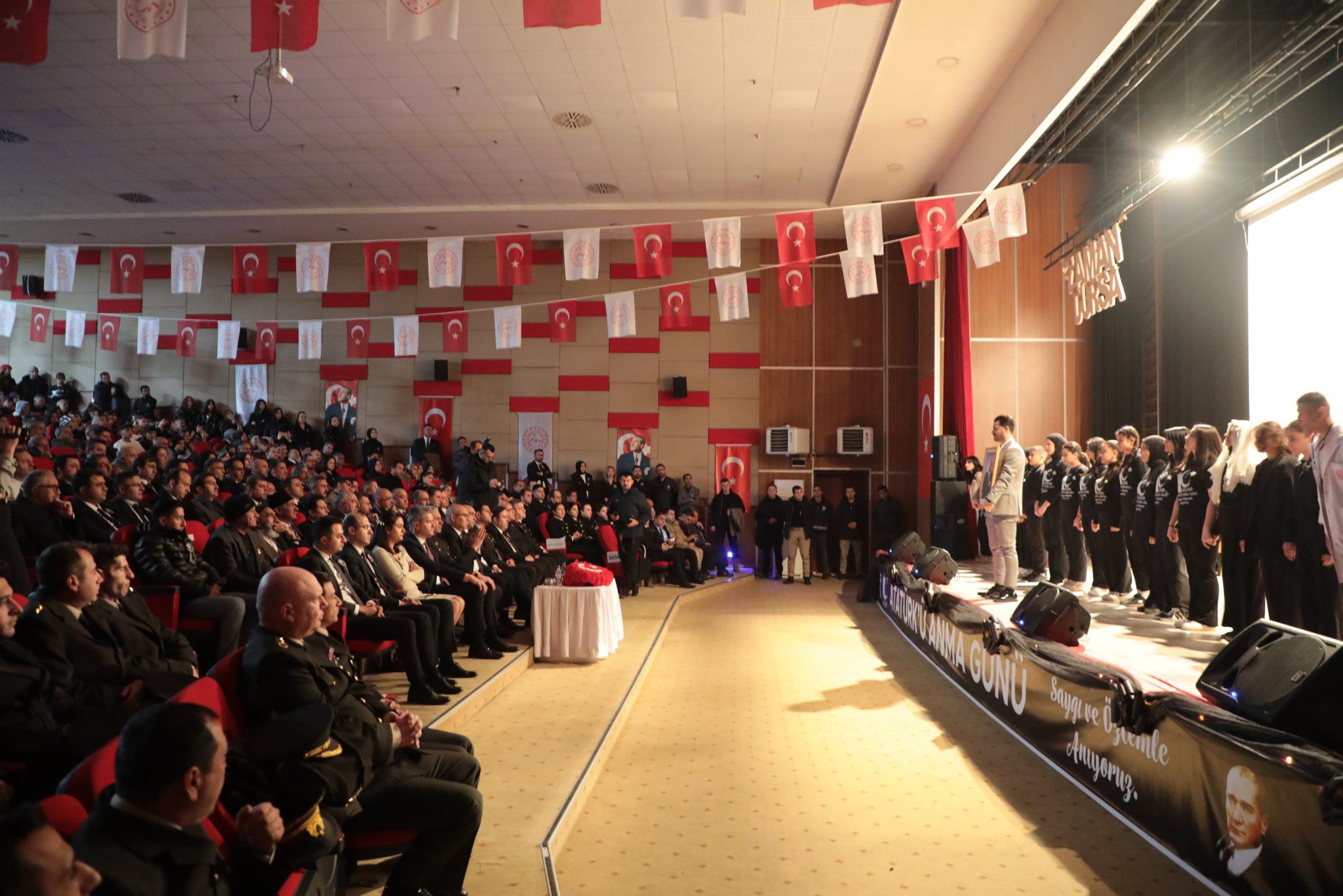 Ağrı'da Atatürk'ü anma töreni düzenlendi