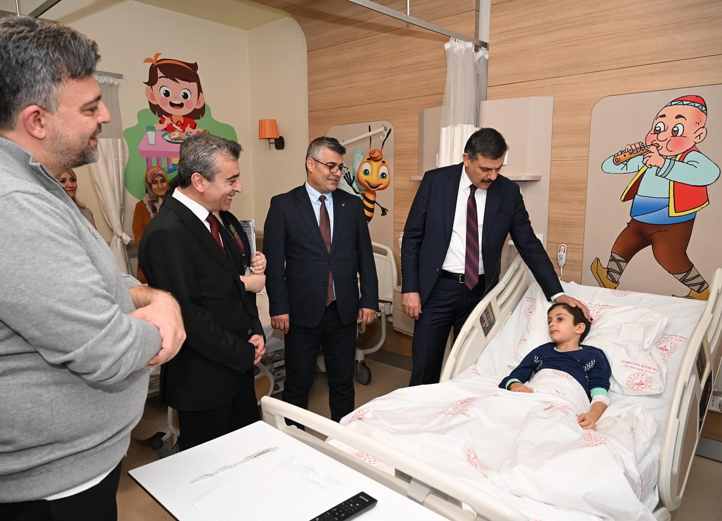 Miniklere sürpriz ziyaret