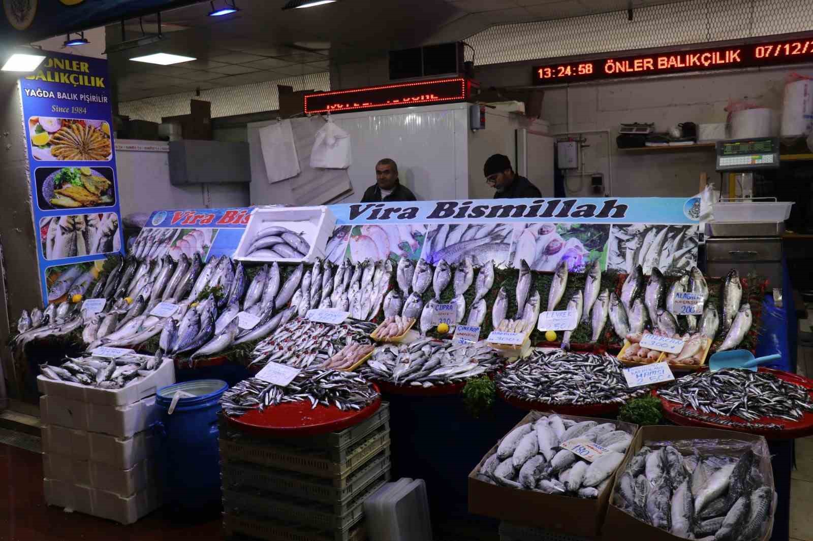 Malatya'da havalar soğudu balığa talep arttı