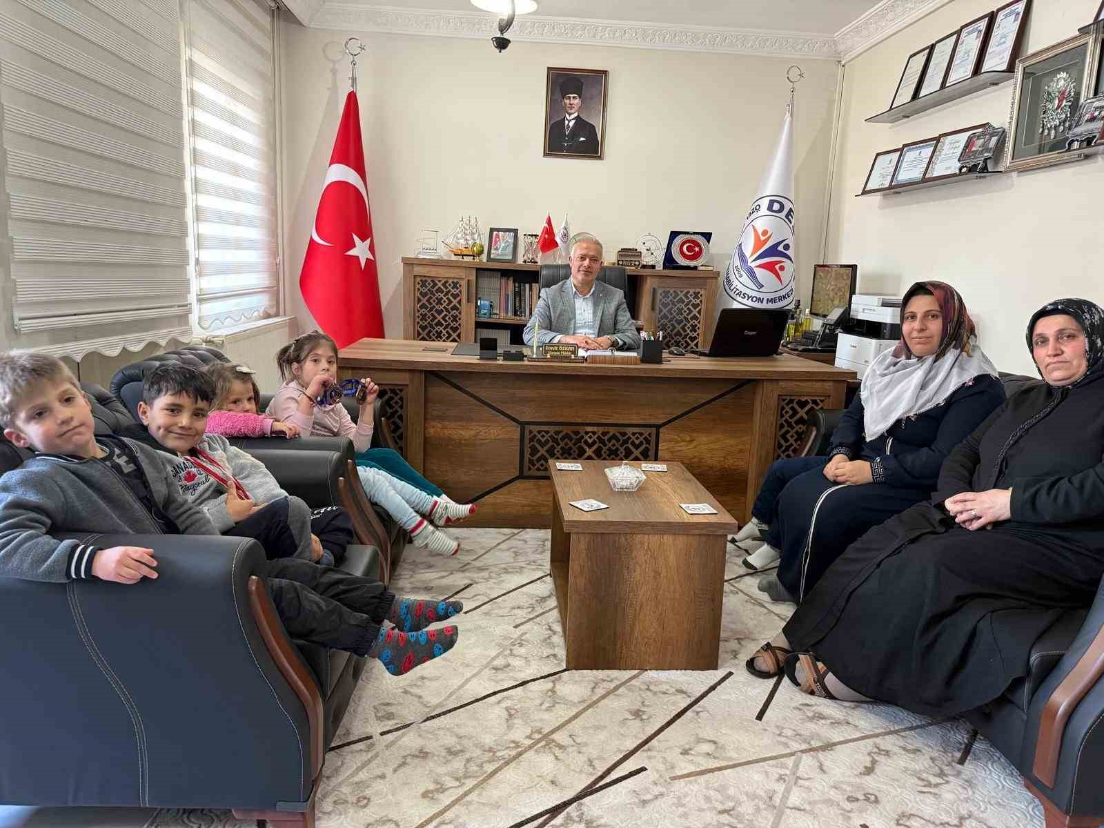 Bitlis'in Tatvan ilçesinde sporcular Türkiye şampiyonasından dereceyle döndü