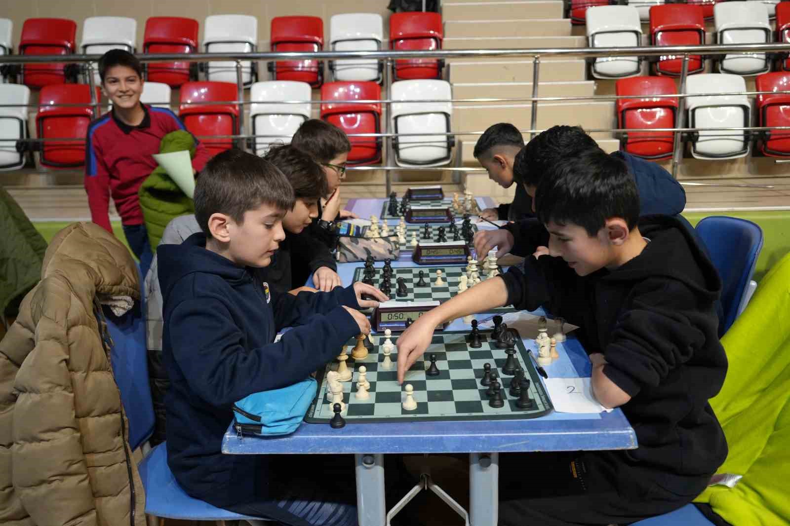 Satranç turnuvası heyecanı başladı