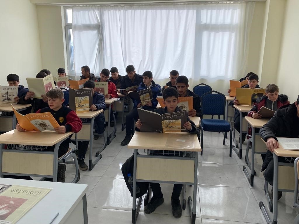 Van'da 9 gençlik merkezi hizmete açıldı