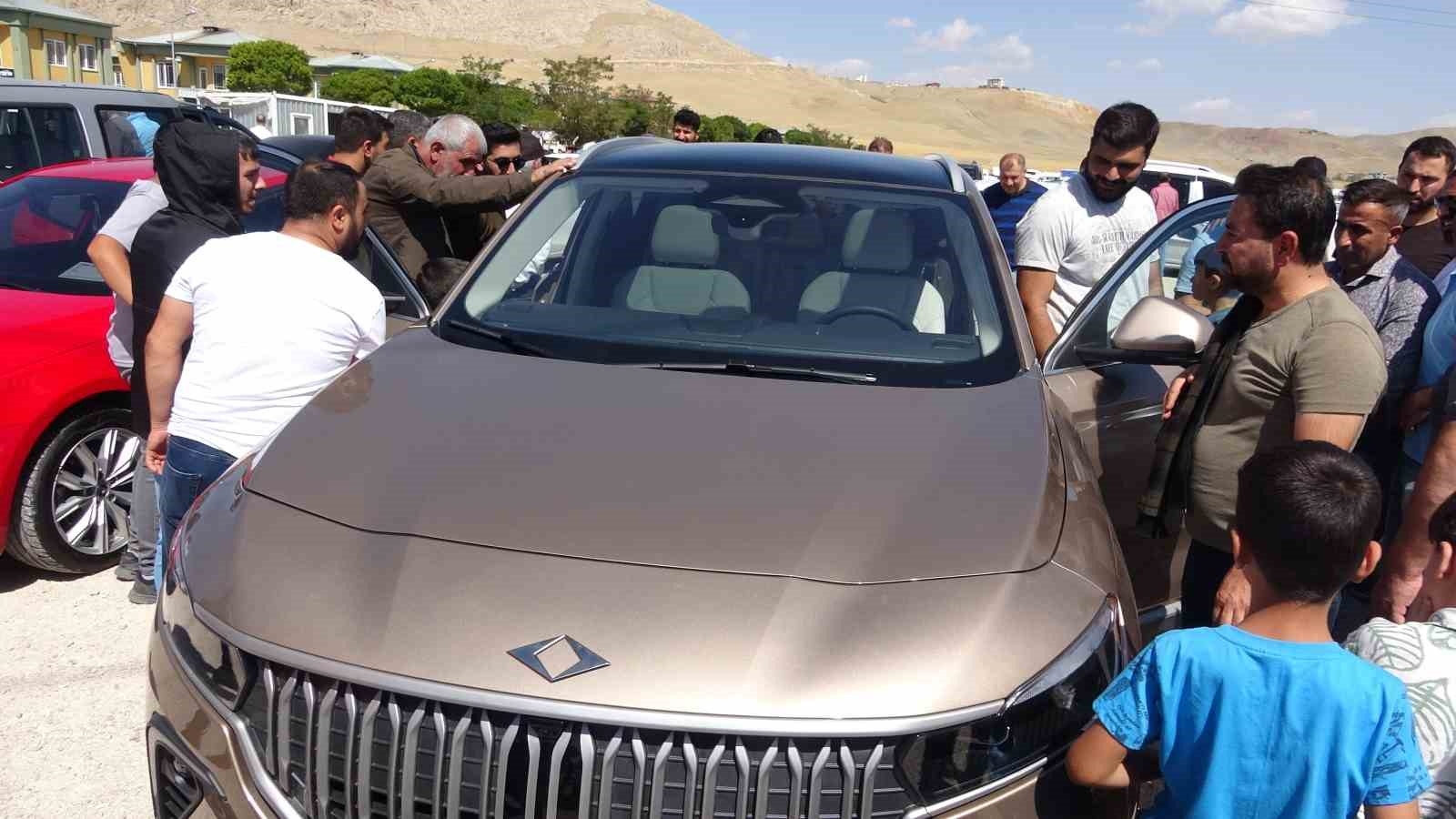 Togg'u açık oto pazarında görenler gözlerine inanamadı