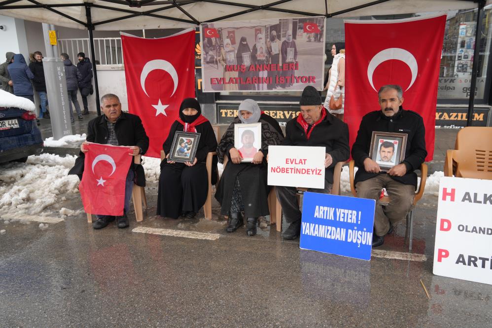 Muşlu annelerin evlat nöbeti devam ediyor
