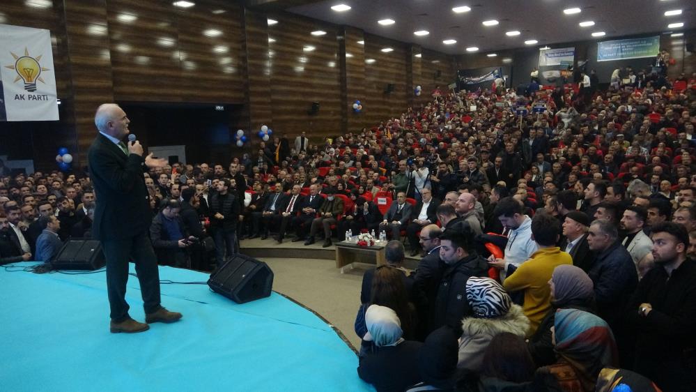 Ak Parti Van'da 13 İlçenin Belediye Başkan adaylarını açıkladı