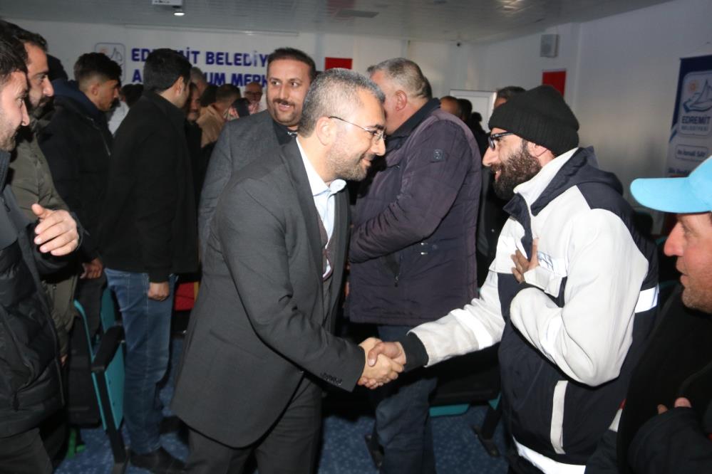 Edremit Belediyesi işçilerine yüzde 103 oranında zam
