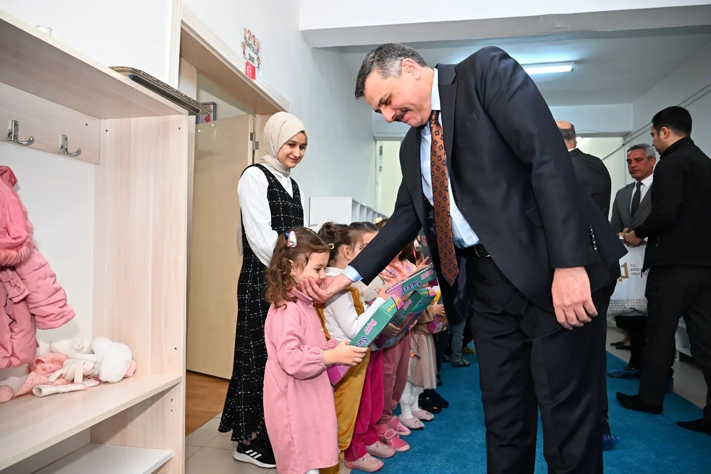 Vali Çiftçi'den anaokulu ziyareti