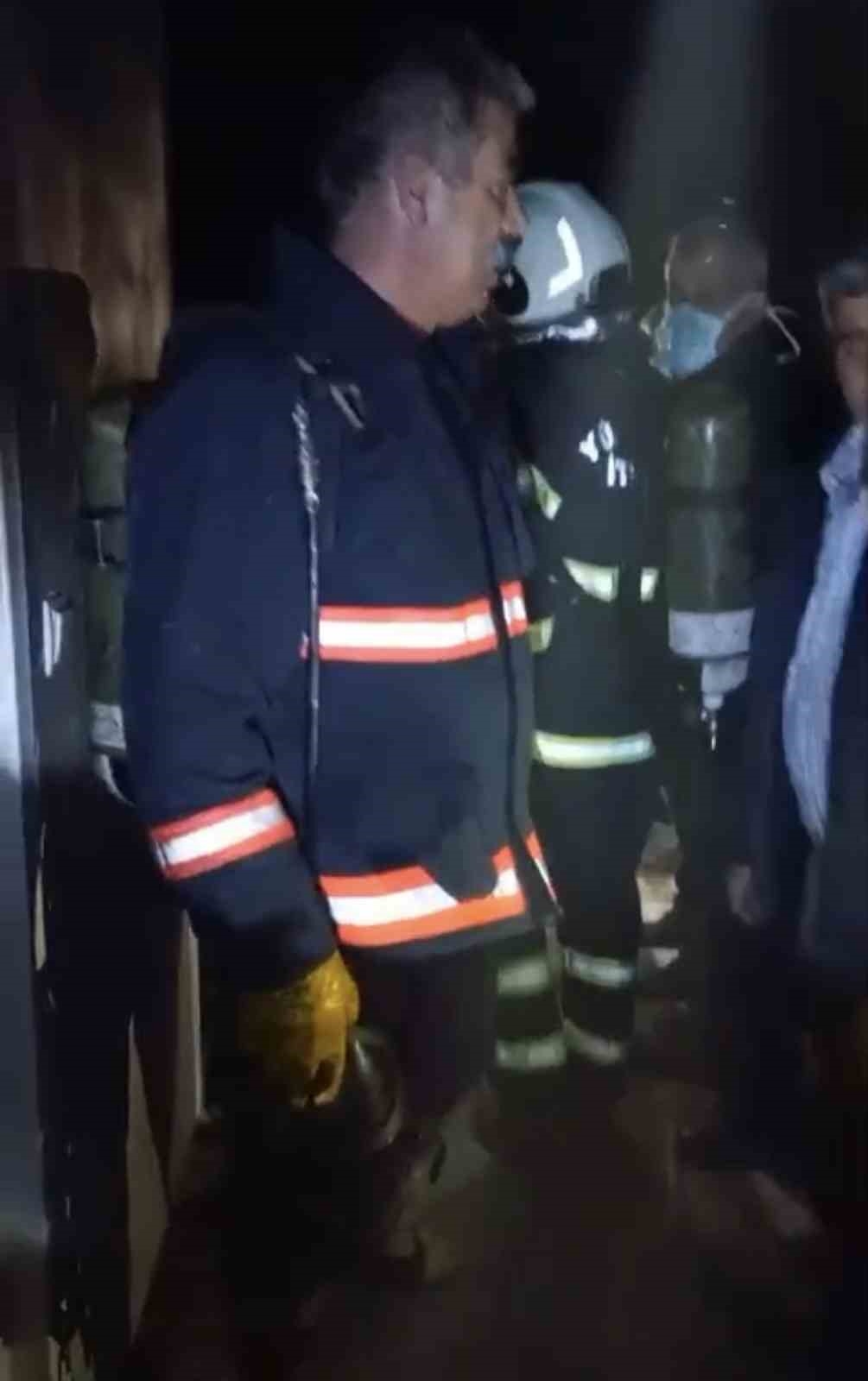 Yüksekova'da korkutan yangın