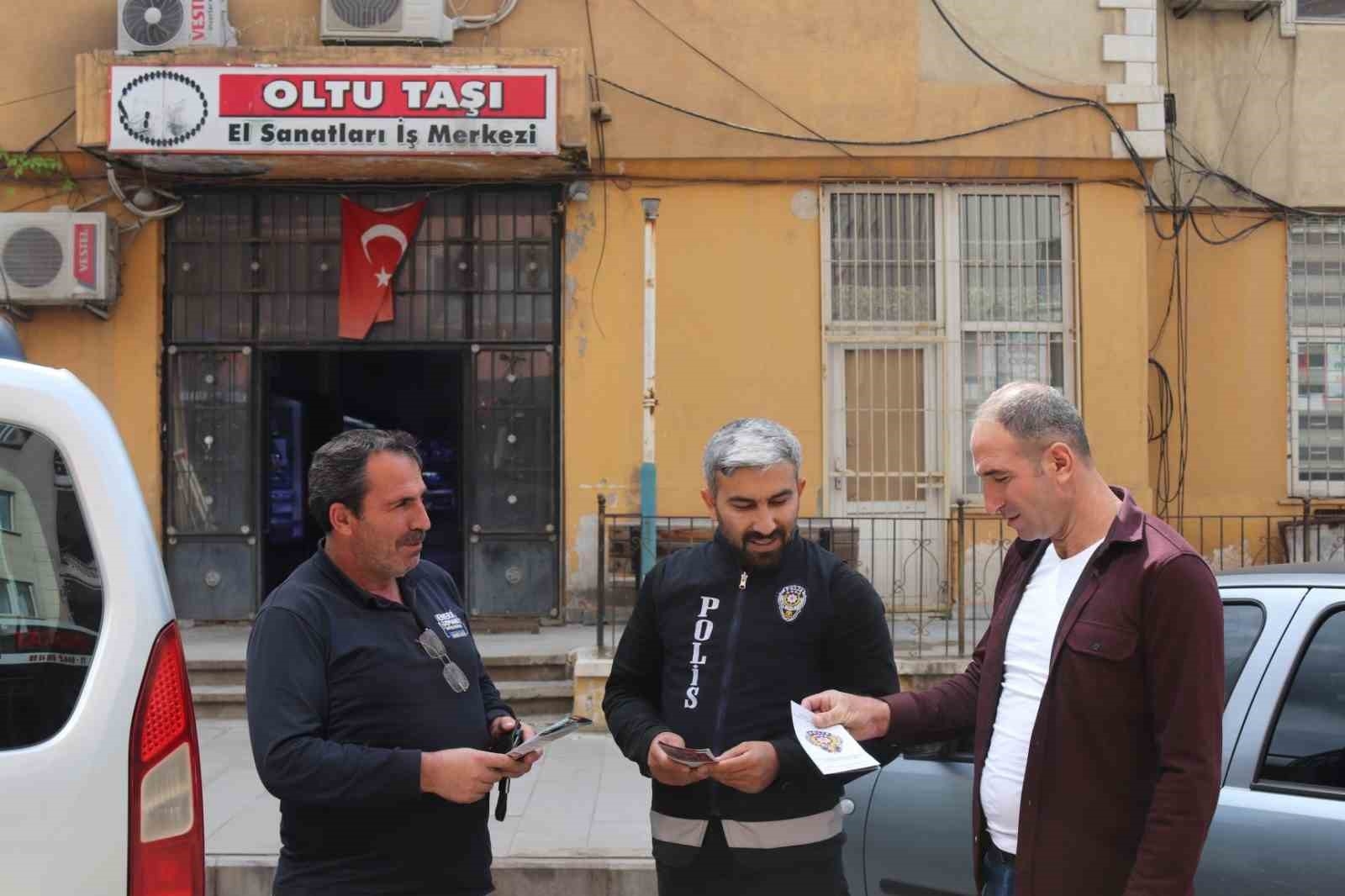 Polis Yine Dolandırılmamak İçin Uyarıda Blundu