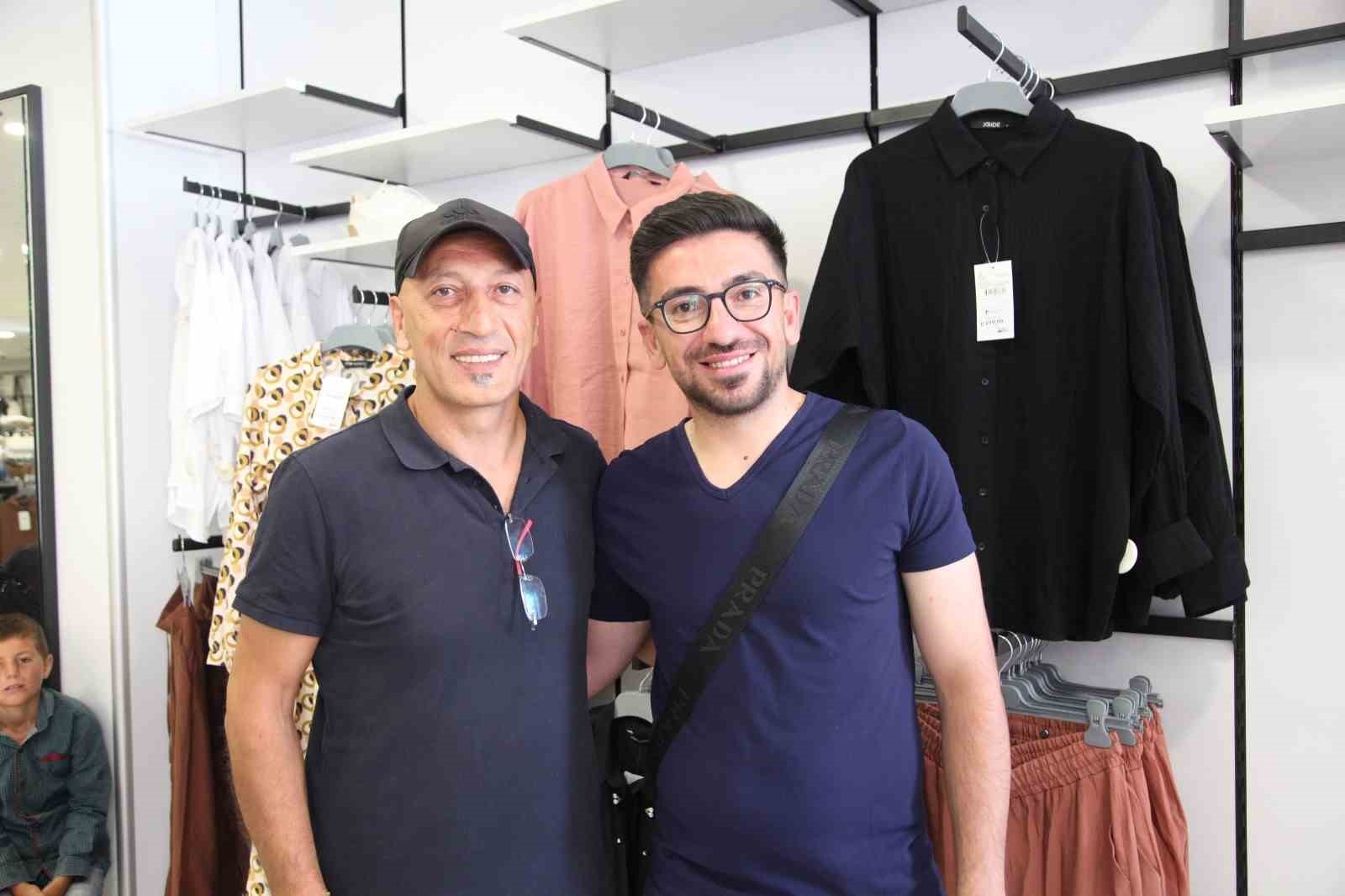 Yetim ve öksüz çocuk giydirildi Ahlat'ta