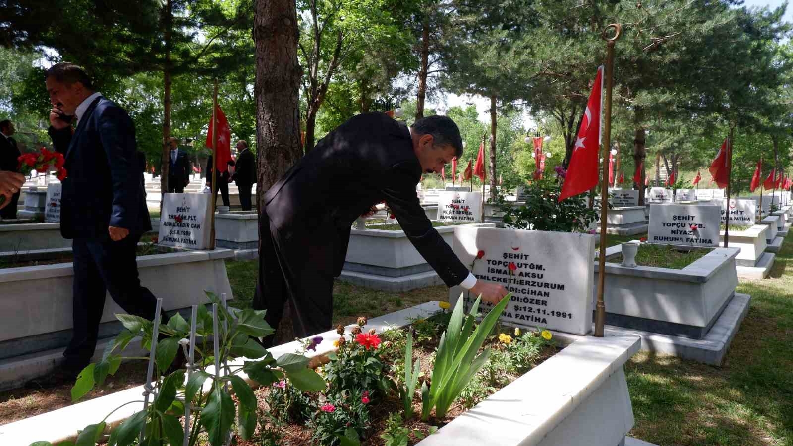 Erzurum'da 15 Temmuz şehitleri anıldı