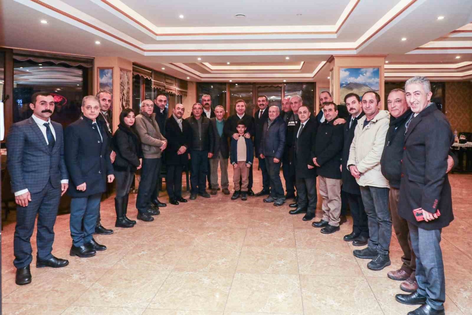 Erzincan Valisi Hamza Aydoğdu, Çağlayan Beldesinde muhtarları dinledi