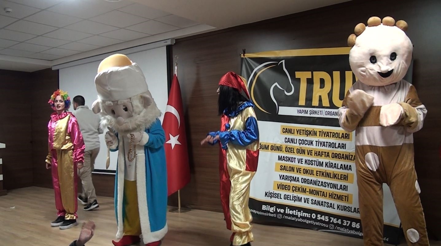 Pütürge Belediyesi'nden öğrencilerle anlamlı iftar
