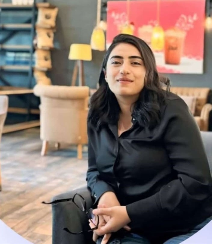 Van Cumhuriyet Anadolu Lisesi'nde acı kayıp: Tarih Öğretmeni Rukiye Saklı vefat etti