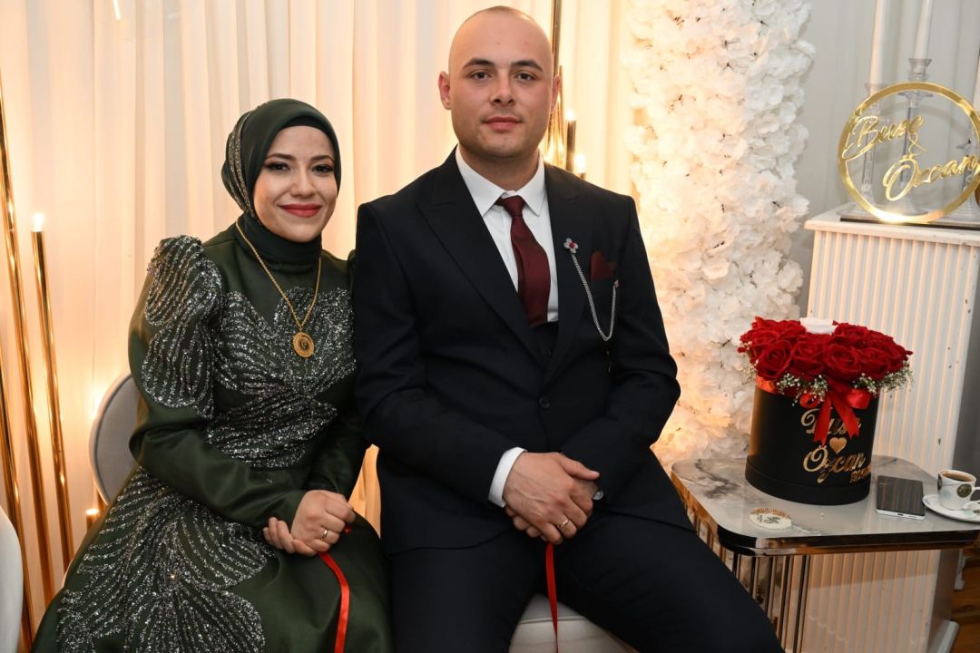 Kız istemeye Vali’de katıldı