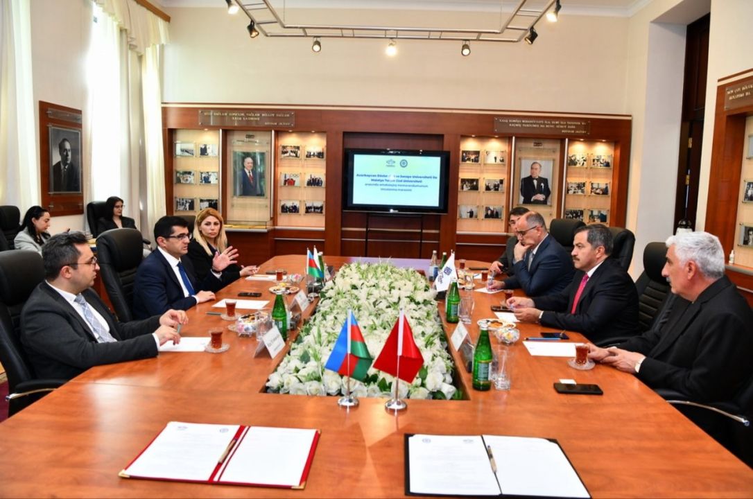 Malatya'da Türk dilli devletlerin ekonomik iş birliği konuşuldu