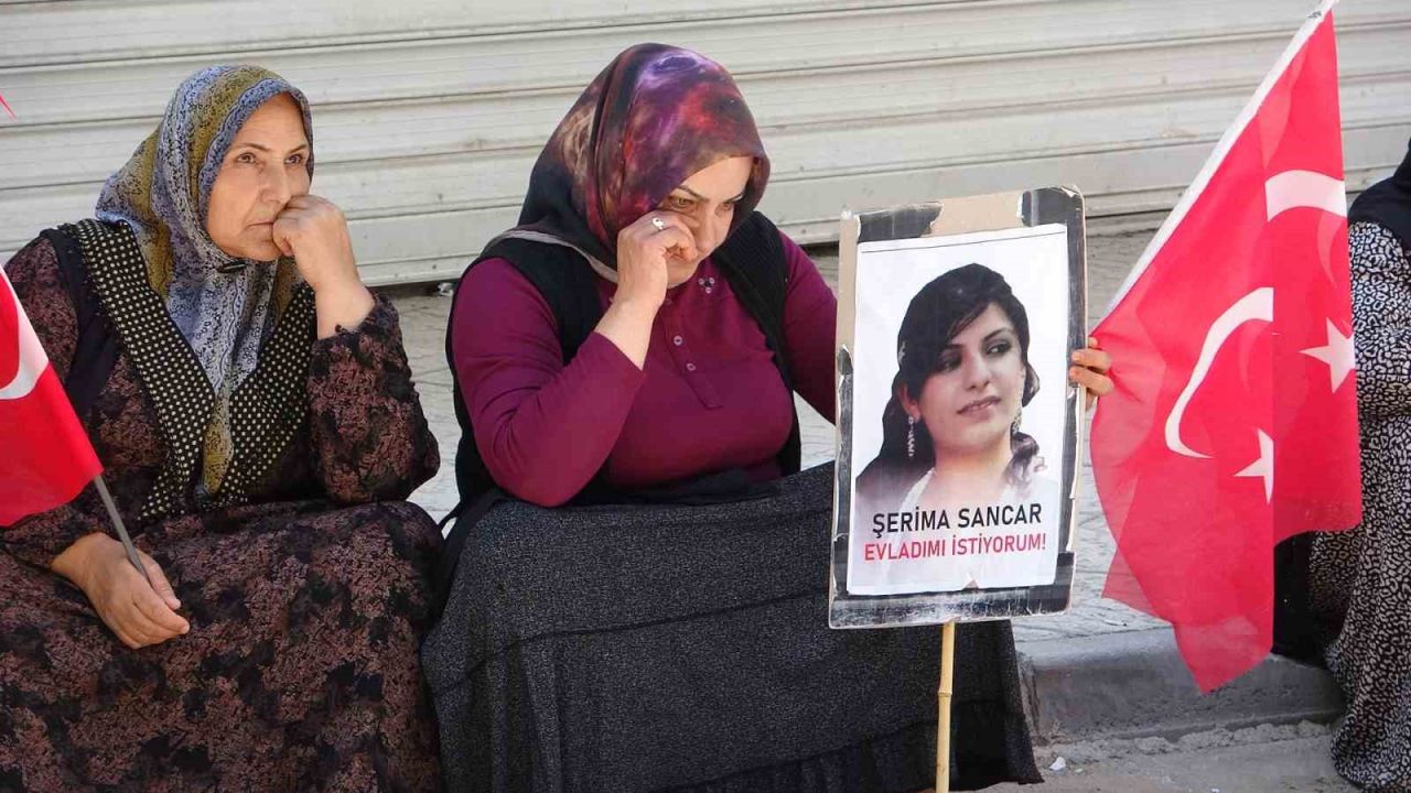 Evlat nöbeti hala devam ediyor