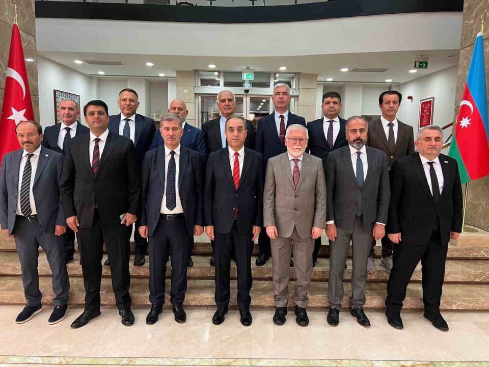 Rektör Hamdullah Şevli, Azerbaycan’da resmi temaslarda bulundu