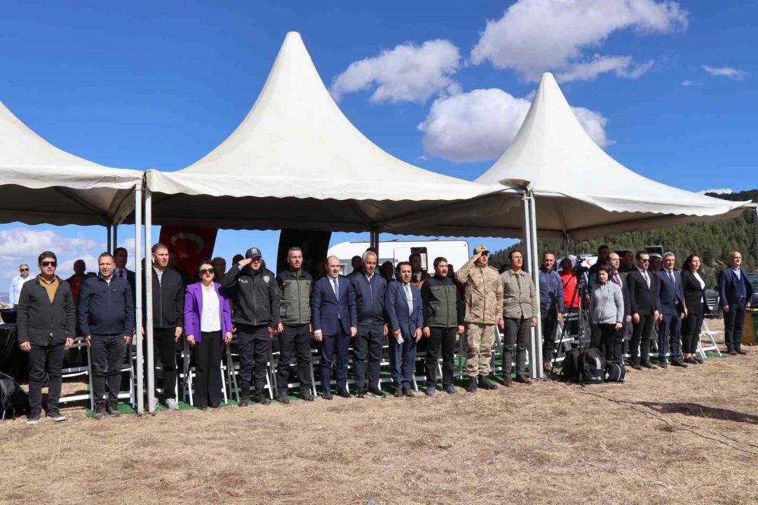 Erzurum Oltu’da 5 bin fidan toprakla buluştu