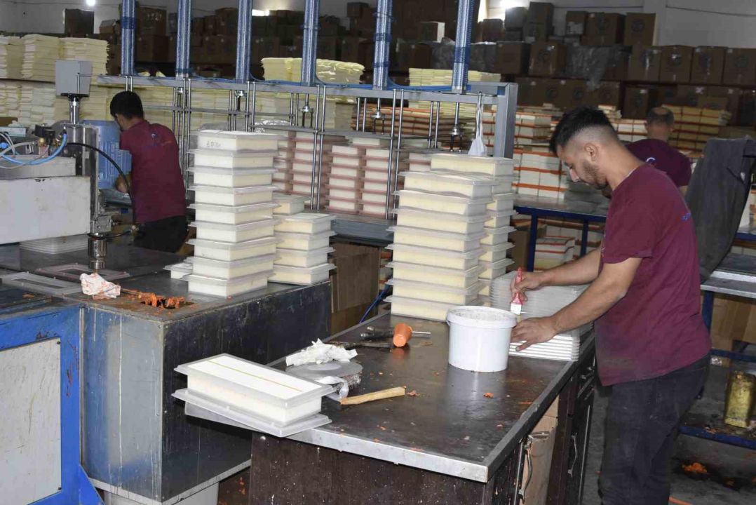 Bitlis’te üretilen filtreler yurt dışına ihraç ediliyor