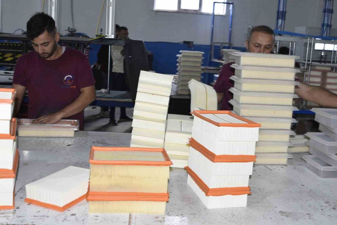 Bitlis’te üretilen filtreler yurt dışına ihraç ediliyor