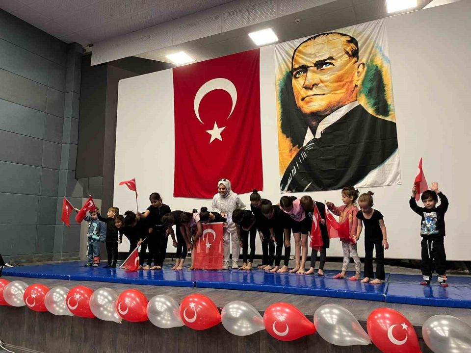 Erzurum Narman’da gençler sonbahar etkinliği