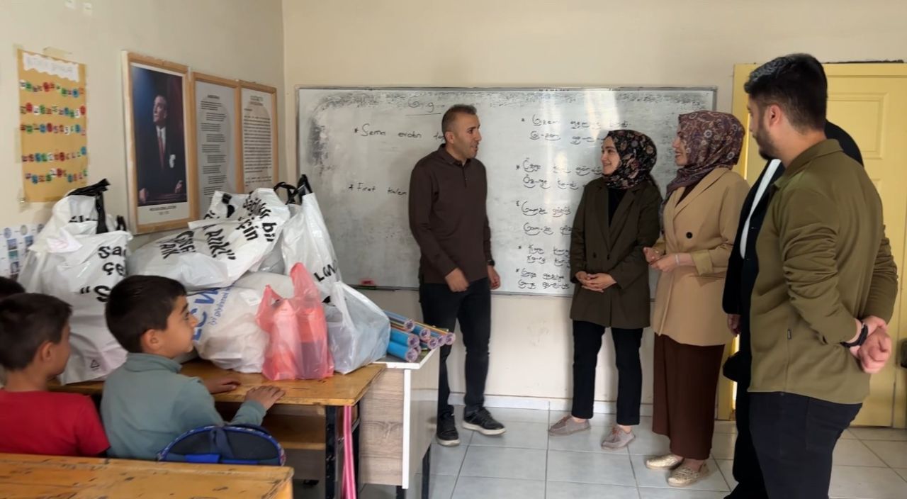 İki Öğretmenden Sınır Ötesi İyilik