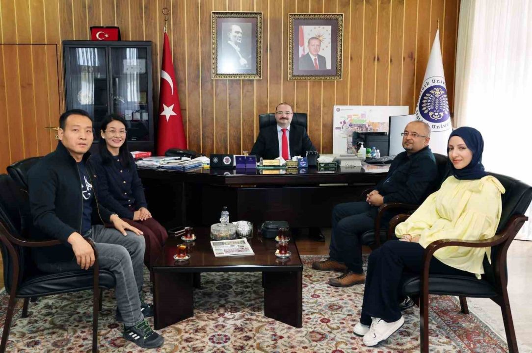 Erzurum'da Çinli yatırımcılar Teknokent’te incelemelerde bulundu