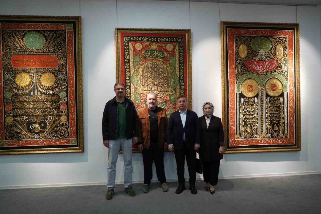 Mukaddes emanetleri görmek isteyenler soluğu bu sergide aldı