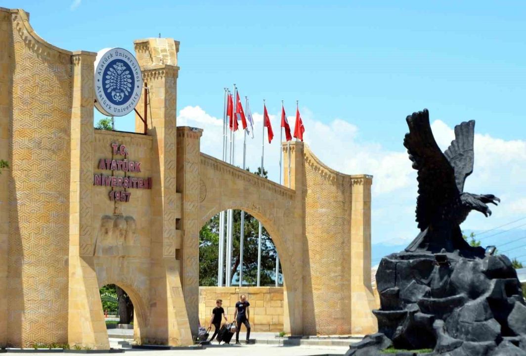Erzurum'da Atatürk Üniversitesi yeni yönetimiyle zirveye koşuyor